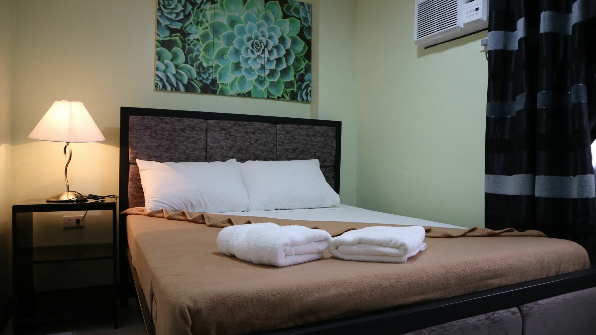 Doniti Suites And Events Place Mandaluyong Eksteriør bilde